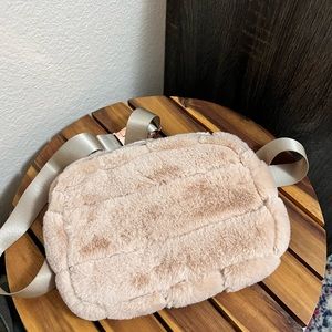 Faux fur crossbody belt bag